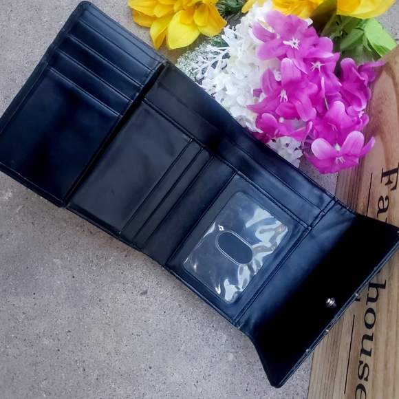 Genuine Black Leather 4 fold wallet - Picture 3 of 4